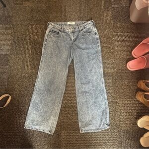 Women's Light Wash Jeans